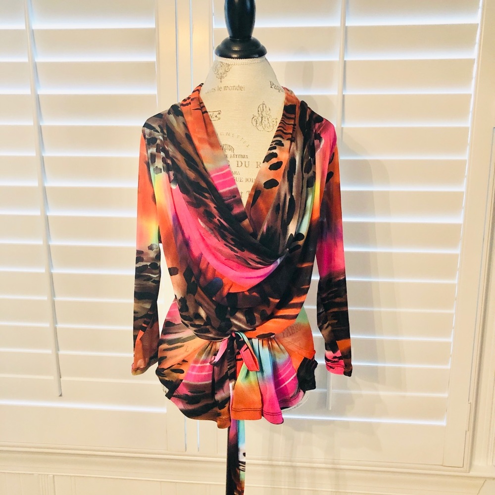 ❤️❤️BEAUTIFUL COLORFUL TOP❤️❤️
